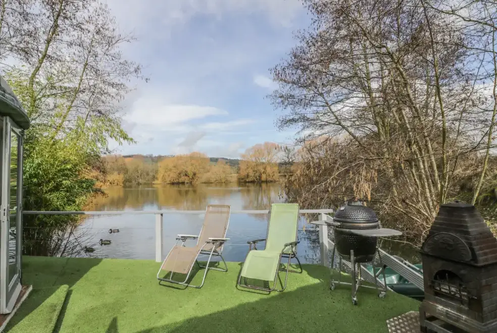 Lake view at Lakeside Yurt, Cotswolds