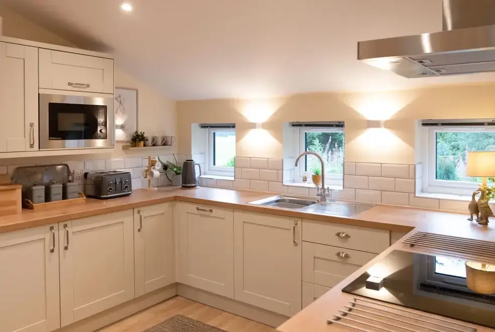 Well equipped kitchen at Larchwood Lodge