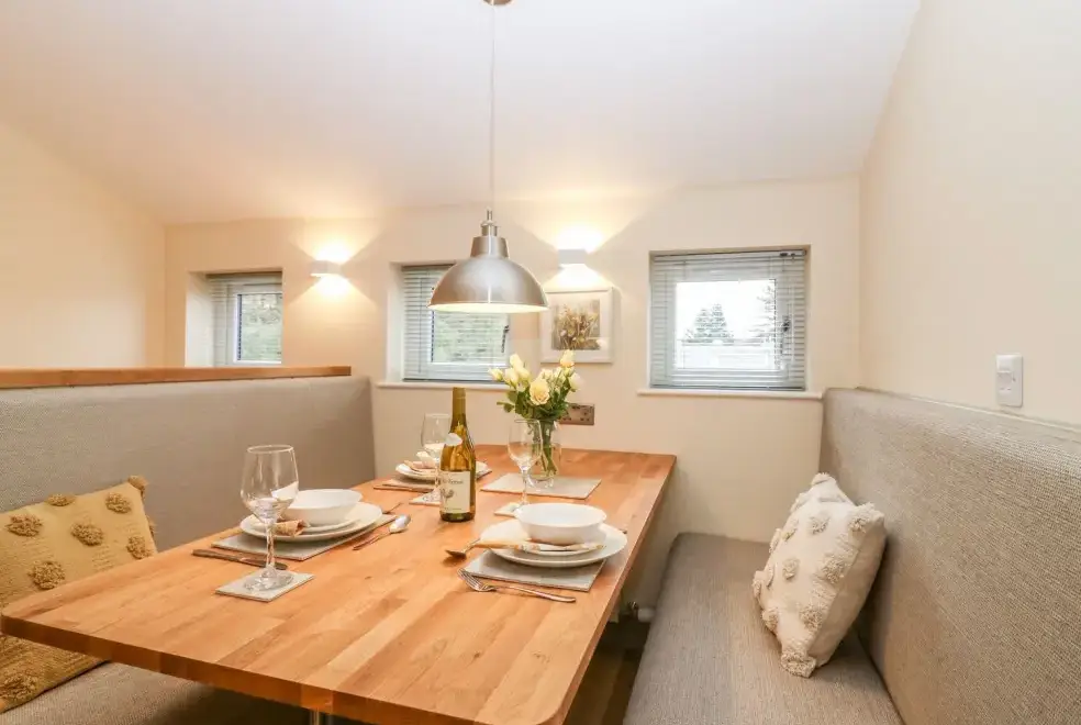 Dining room at Larchwood Lodge