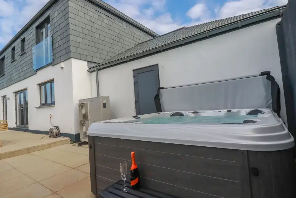 Private Hot Tub at Lavender House