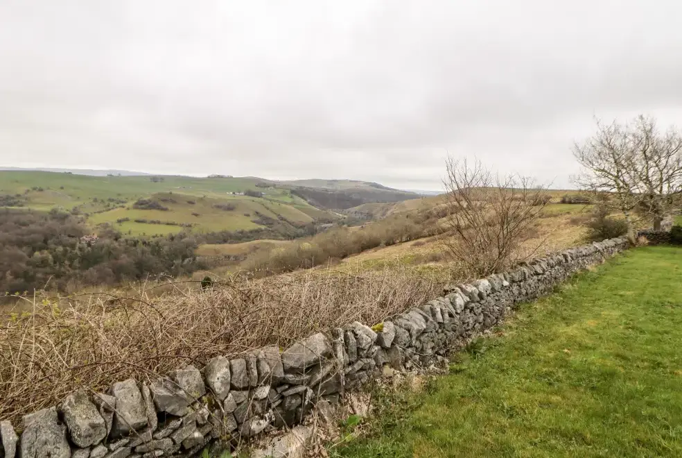Countryside views at Lees Farm