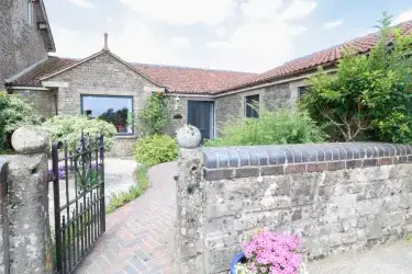 Leigh Holt, Shepton Mallet, Somerset