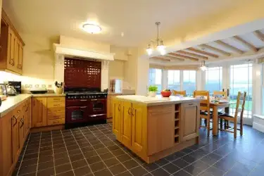 Walking holidays in Conwy