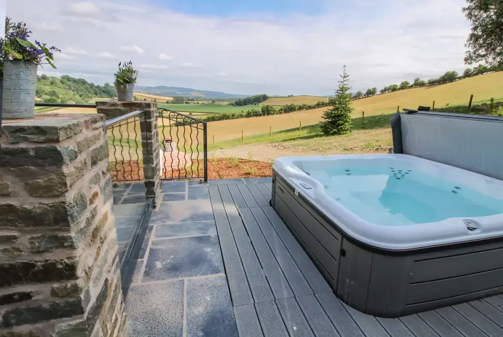 Private Hot Tub at Llety Cariad