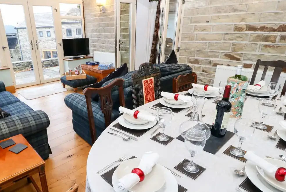 Dining room at Long Ing Farm