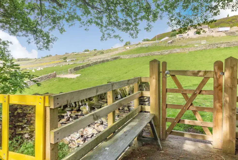 Countryside views at Long Ing Farm