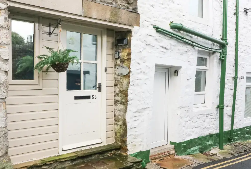 Surrounding area near Lottie's Loft