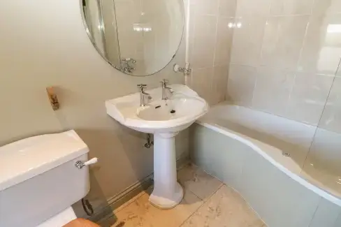 Family bathroom at Low Shipley Barn, North Pennines, County Durham