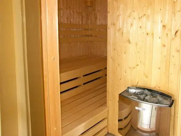  at Lower Lodge near Shrewsbury