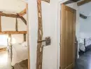 Bedroom at Lower Tundridge Cottage - thumbnail photo