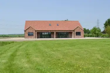 Lucy's Lodge, Lincolnshire, Midlands and Central England