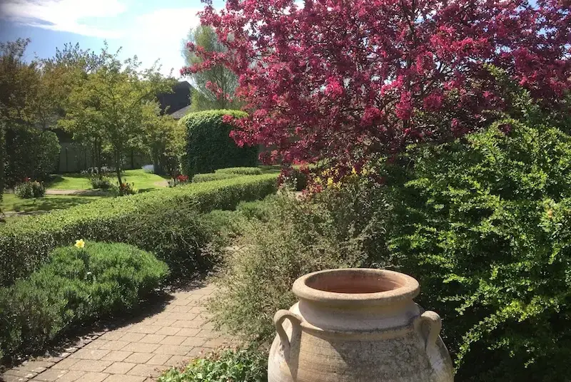 Garden at Magdalen Cottage at Oxford Country Cottages