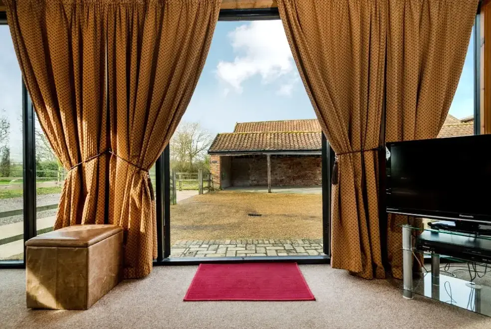 Mallard, from the outside