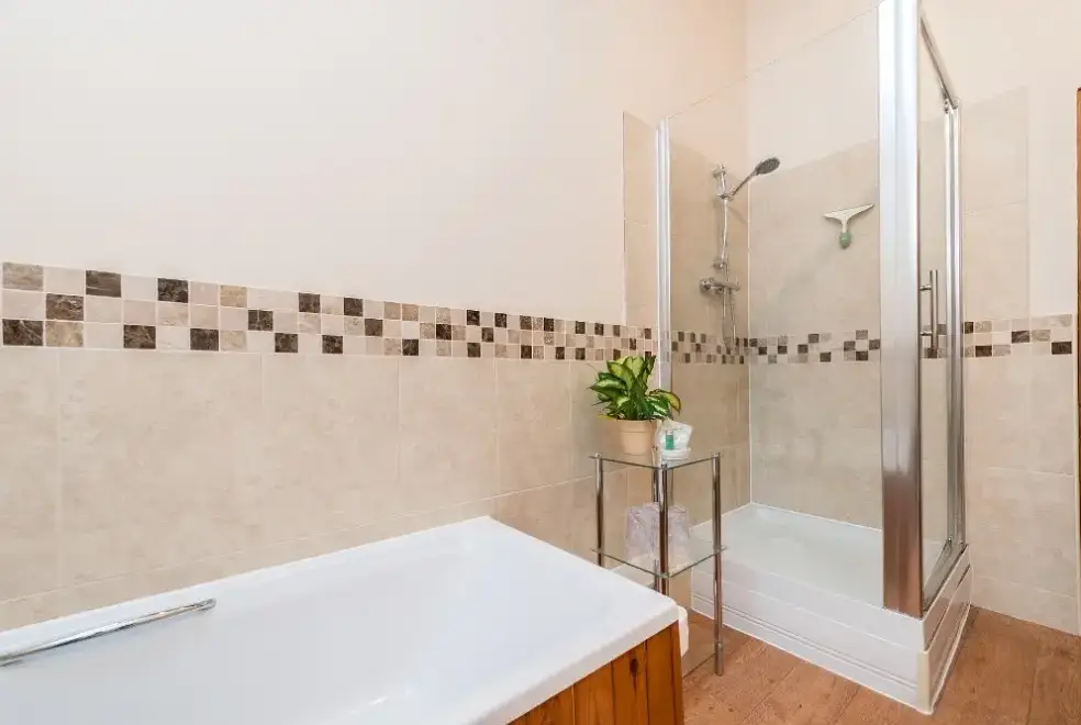 Family bathroom at Mallard