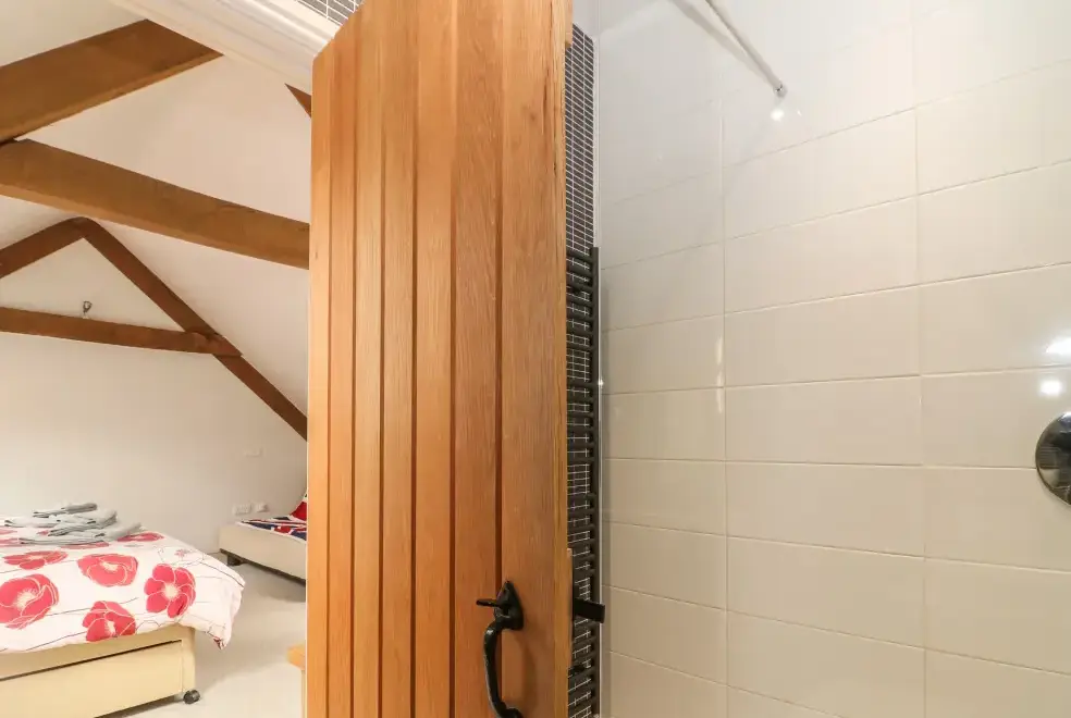 Ensuite bathroom at Malt Barn