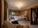 Bedroom at Manor Farm Barn - thumbnail photo
