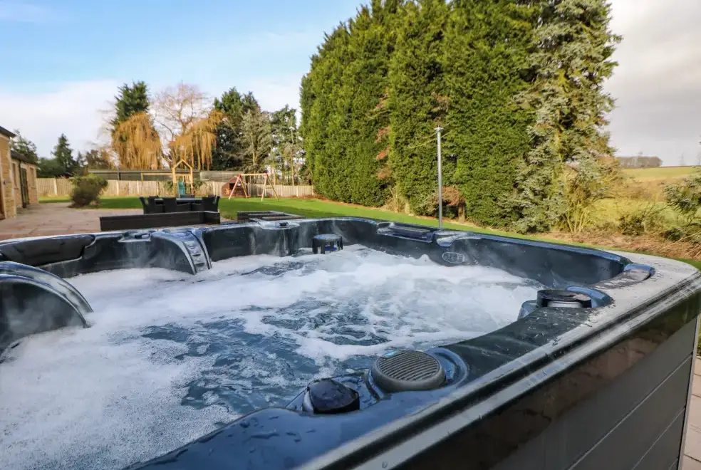 Private Hot Tub at Manor House