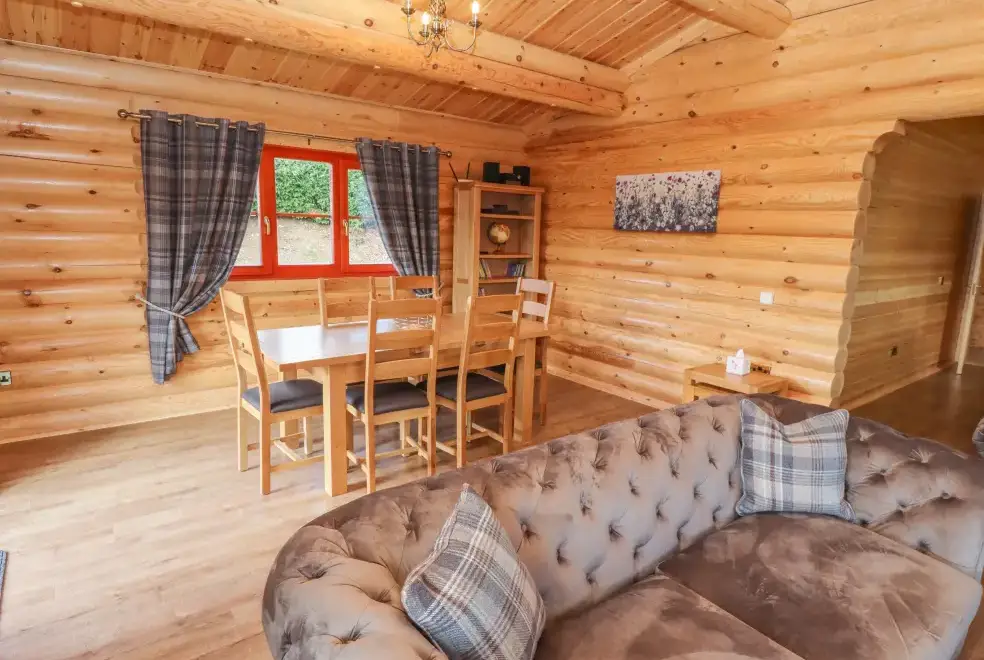 Dining room at Maple Lodge