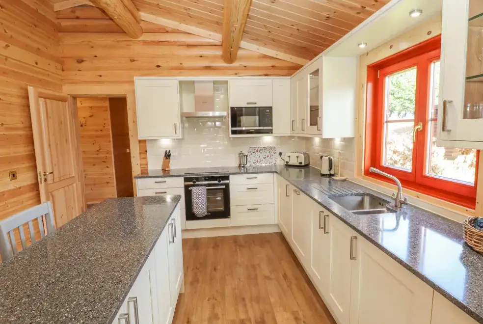 Farmhouse style kitchen at Maple Lodge