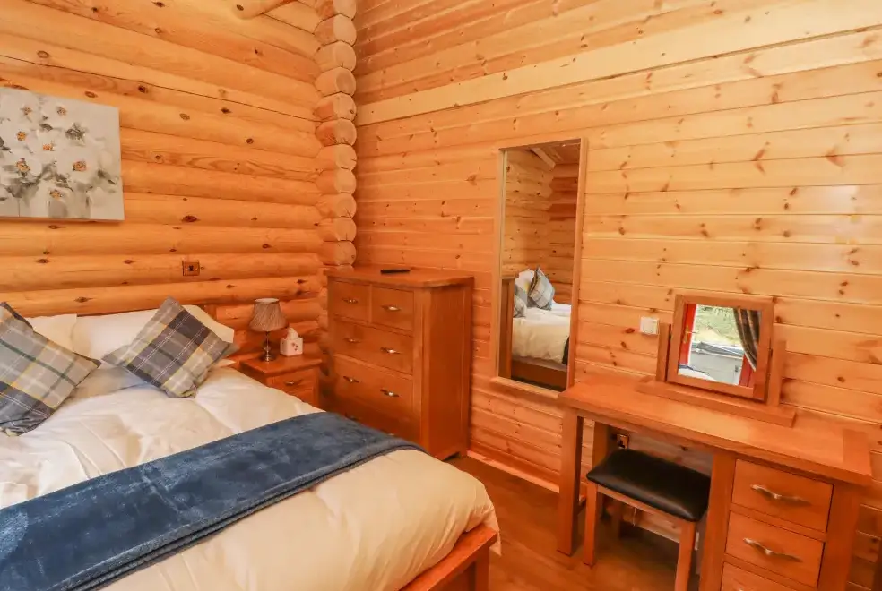 Bedroom at Maple Lodge