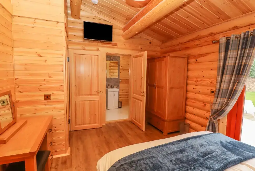 Bedroom at Maple Lodge