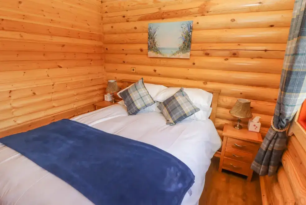 Bedroom at Maple Lodge