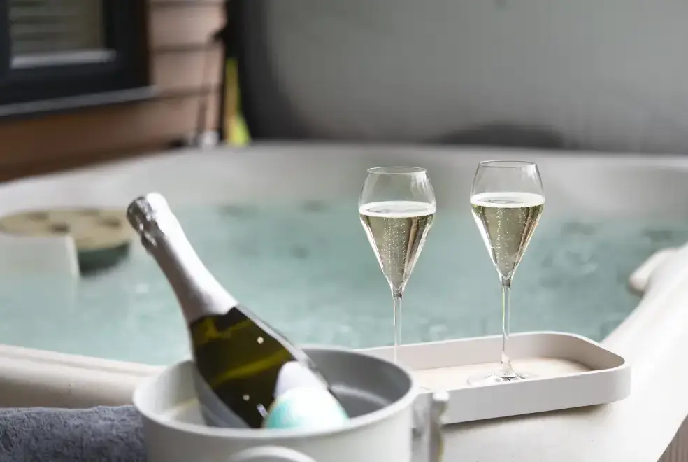 Private Hot Tub at Maple Lodge