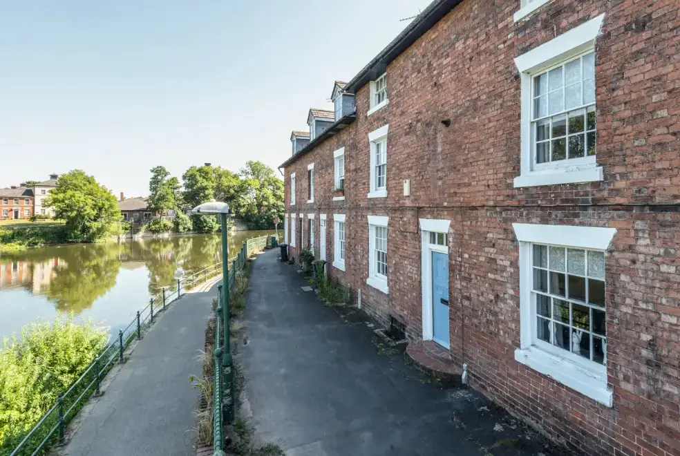 Marine Terrace, from the outside