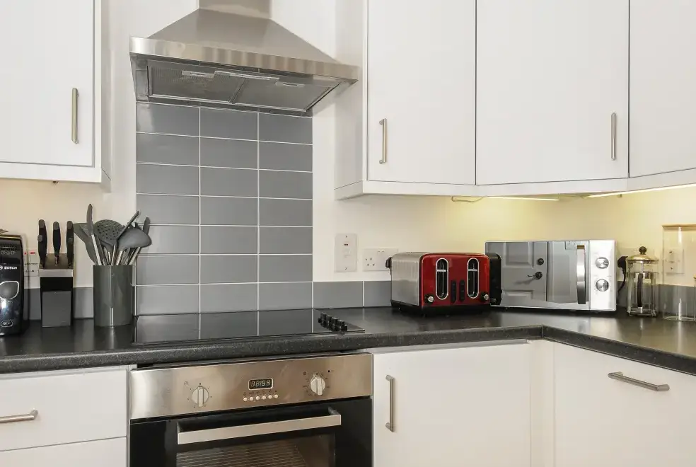 Well equipped kitchen at Mawnan