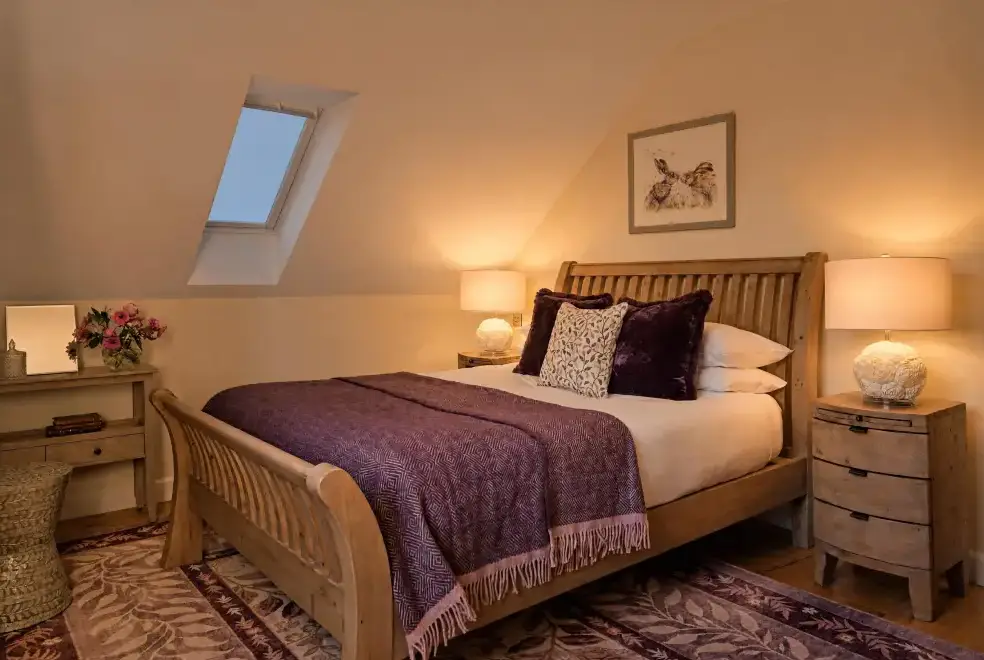 King-size bedroom at Meadow View