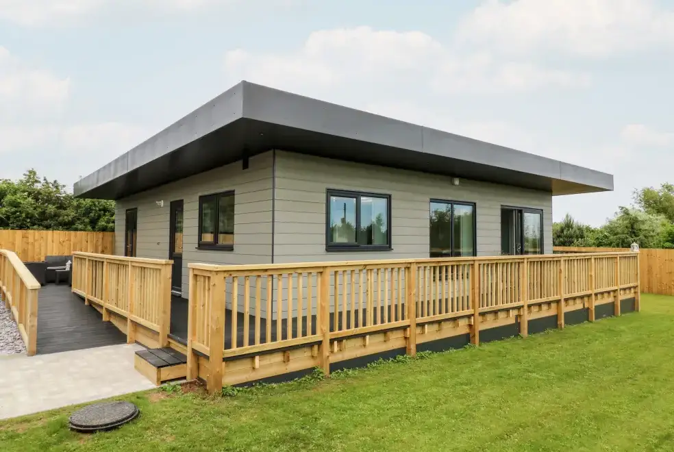 Meadowbank Lodge, from the outside