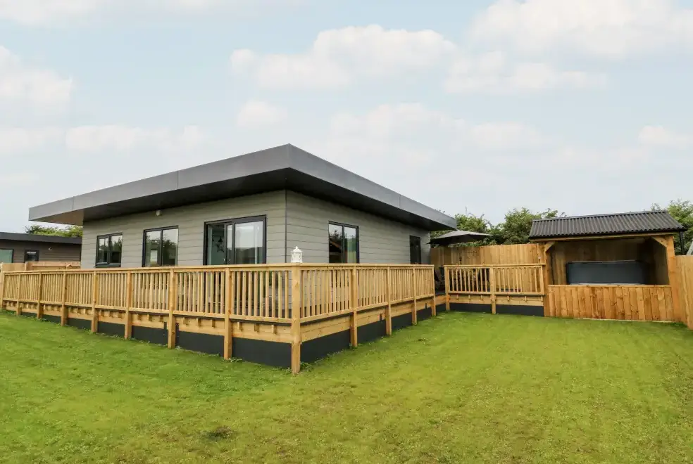 Meadowbank Lodge, from the outside