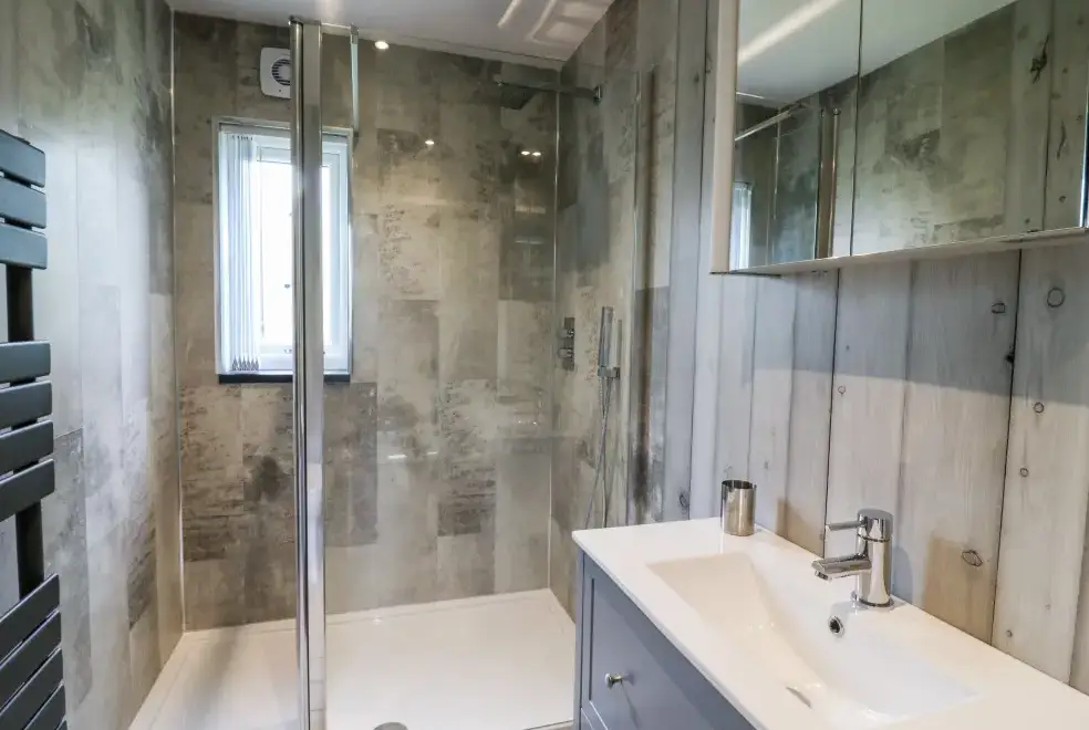 Shower room at Meadowbank Lodge