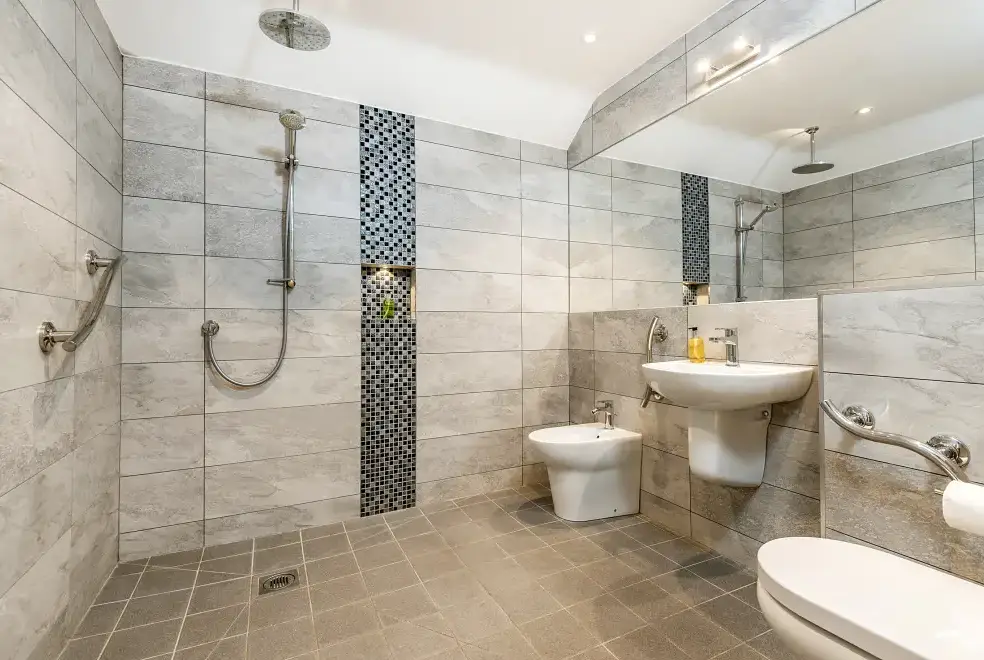 Wet room at Mendham Mill - a fabulous holiday home over a river