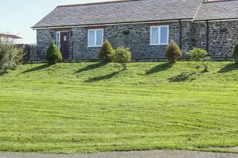 Middle Barn Dogs-welcome Cottage, South West England