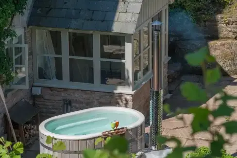 Private Hot Tub at Mill Cottage, Worcestershire
