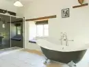 Ensuite bathroom at Mill Cottage - thumbnail photo
