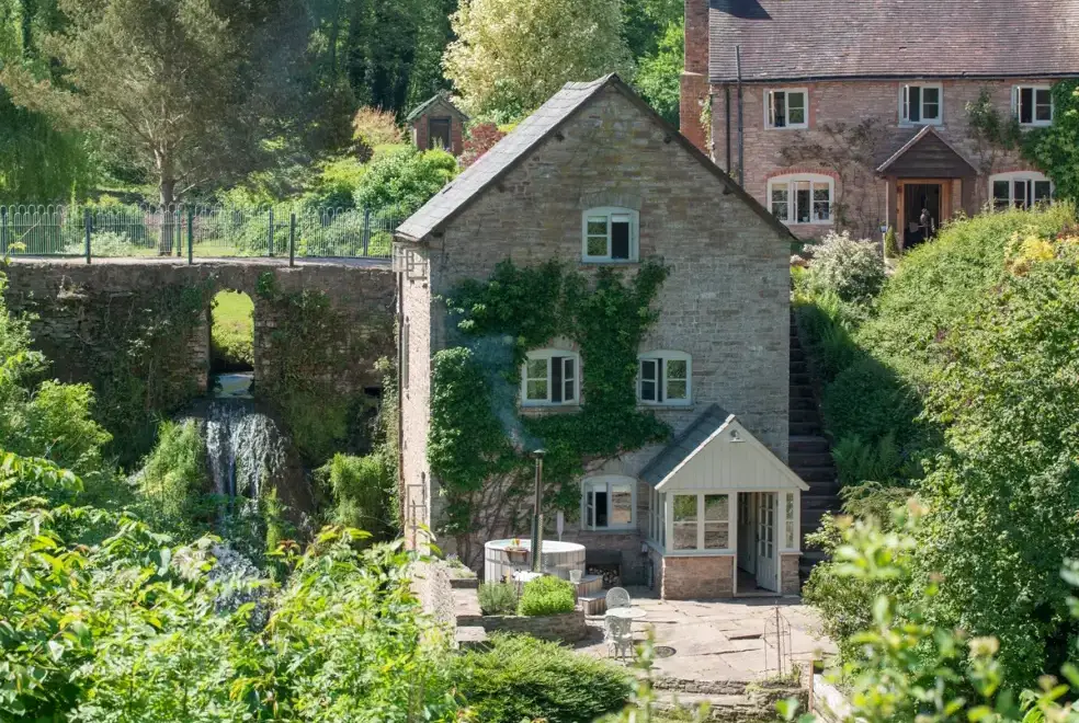 Countryside views at Mill Cottage