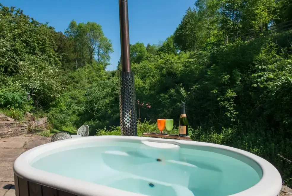 Private Hot Tub at Mill Cottage