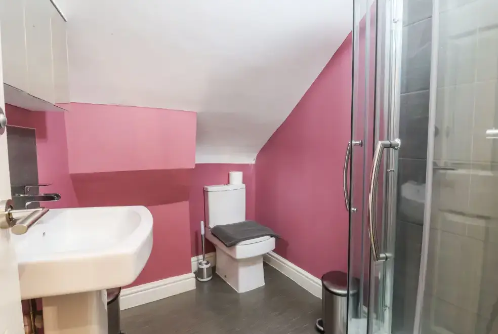 Shower room at Mountain View House