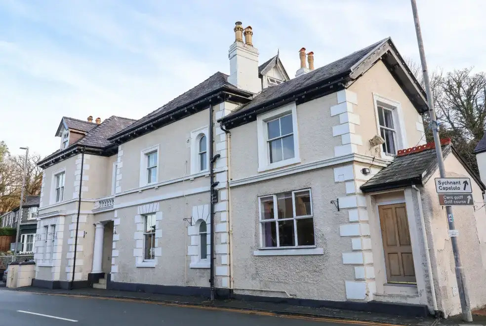 Surrounding area near Mountain View House