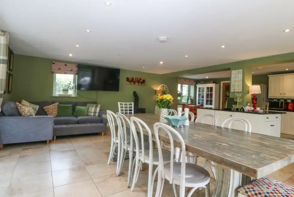 Open plan living area at Nant-yr-Rhedyn