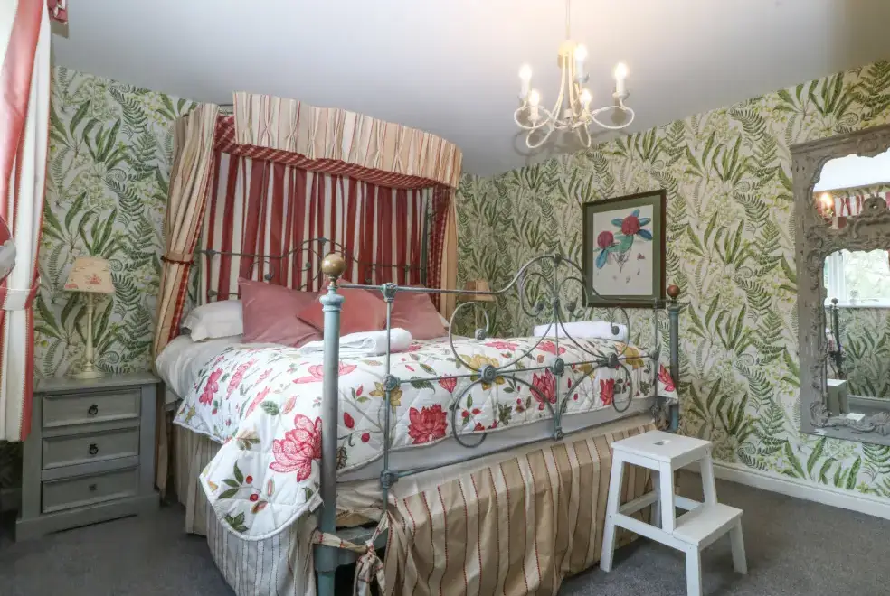 Bedroom at Nant-yr-Rhedyn