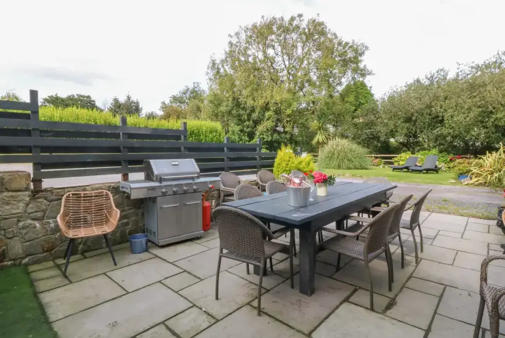 Patio area at Nant-yr-Rhedyn