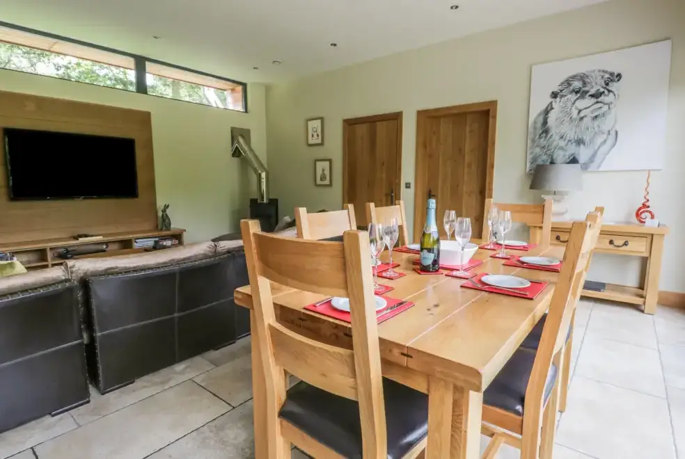 Open plan living area at Neddy Cut Lodge