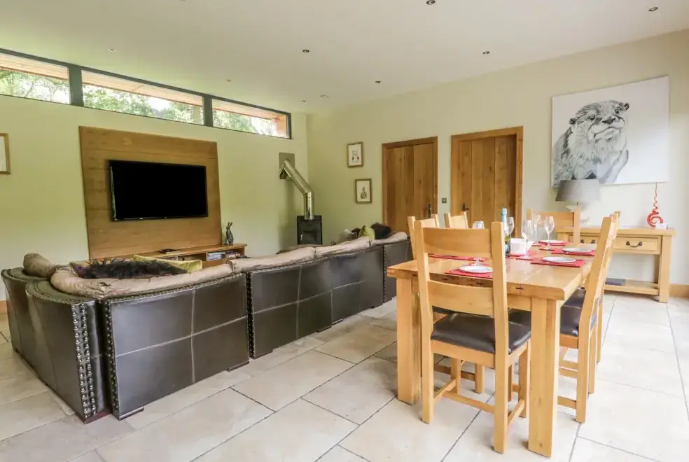 Open plan living area at Neddy Cut Lodge