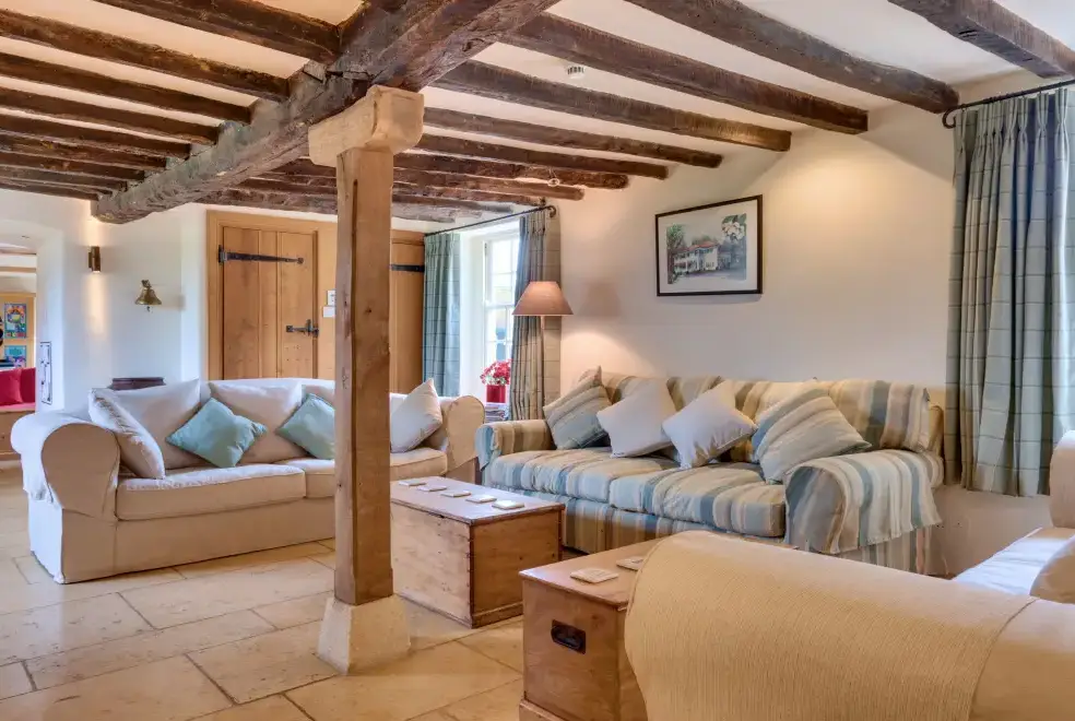 Lounge at New Yatt Farm