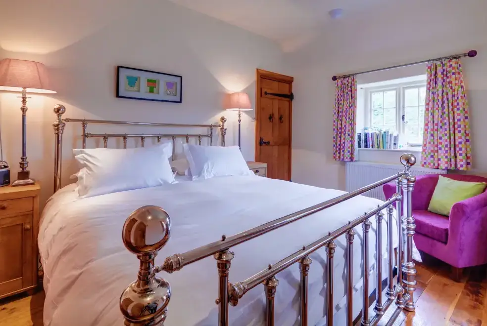 Bedroom at New Yatt Farm