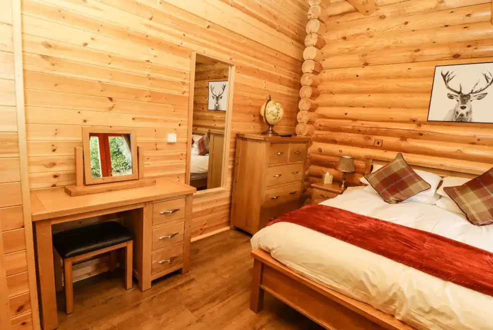 Bedroom at Oak Lodge