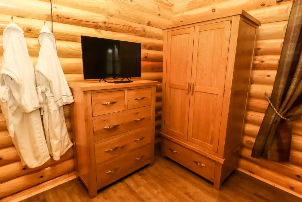 Bedroom at Oak Lodge